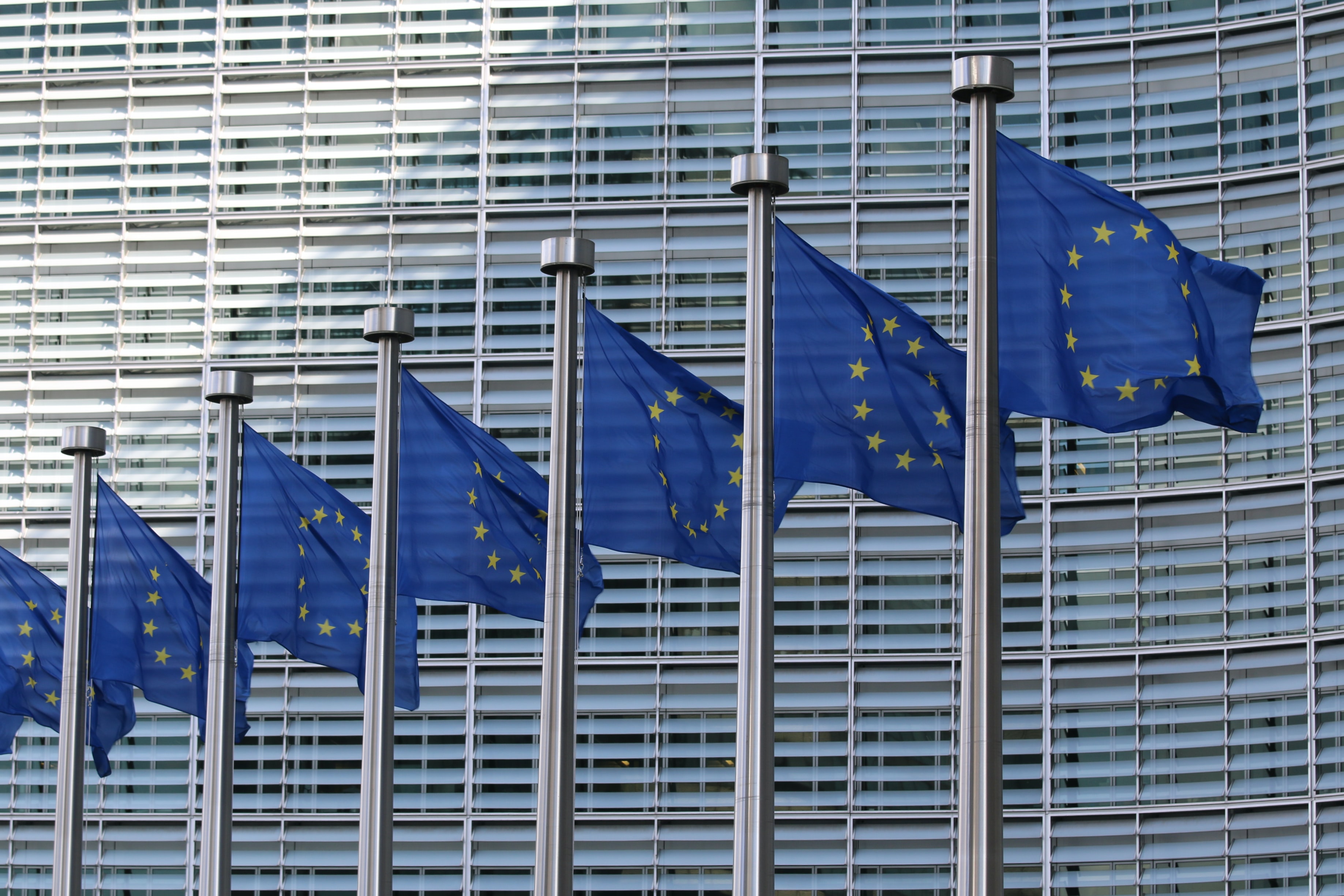 Des correspondances échangées entre avocats peuvent-elles être saisies par la Commission européenne ?